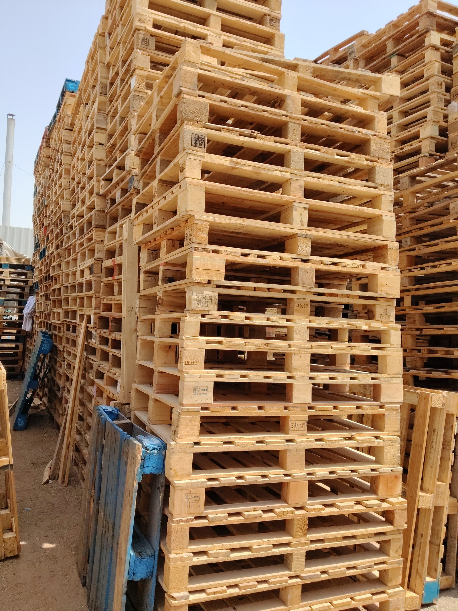 Heavy Duty Wooden Pallets